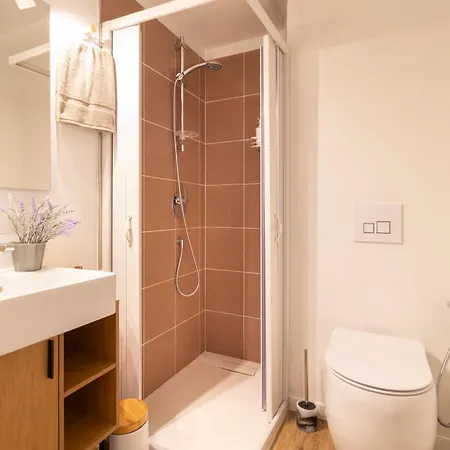 Luxloft Navigli - 2 Bathrooms - Free Parking Apartament *